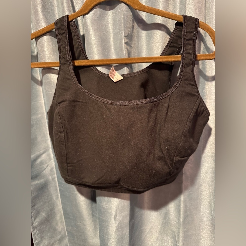 InstaShaping Black Women’s Sports Bra Size 44D/DD Style 1613